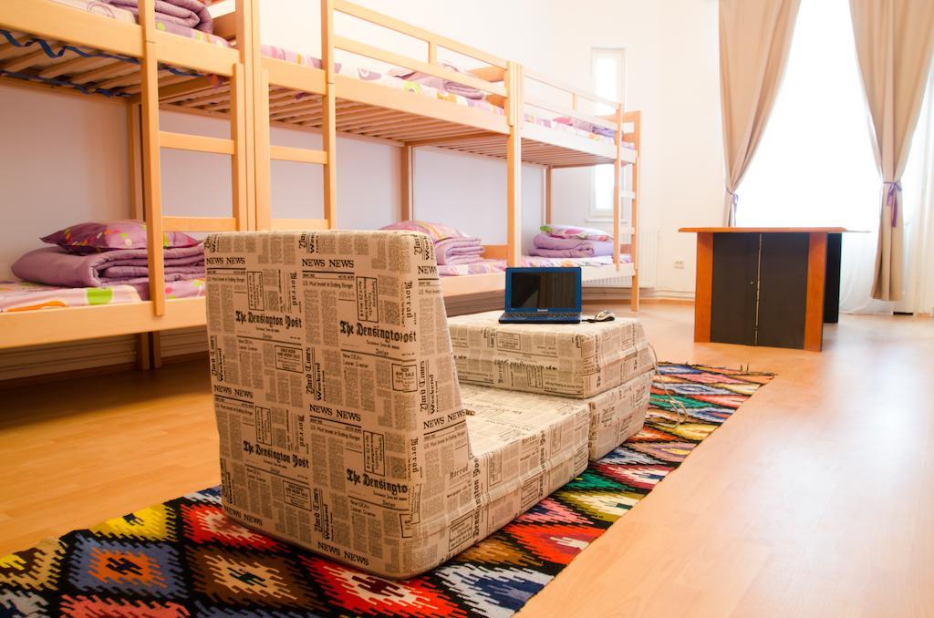 Little Bucharest Old Town Hostel Room photo